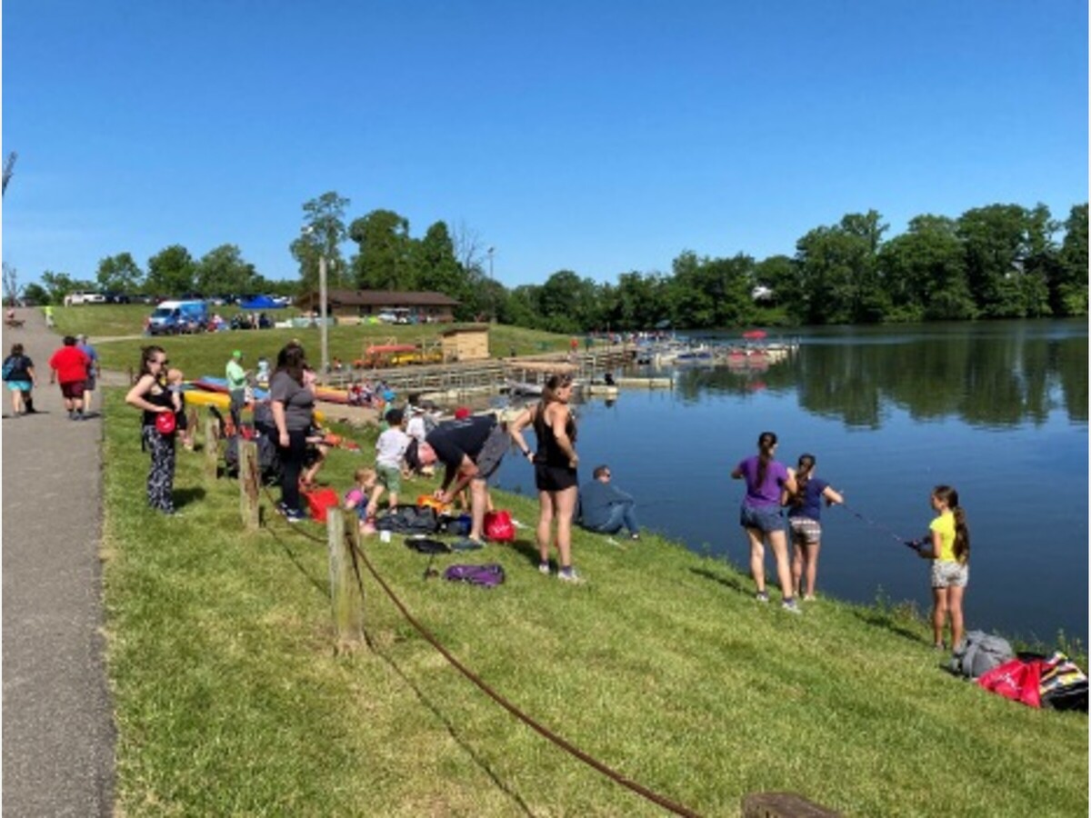 Cops and Bobbers – Wallace Police Take Kids Fishing – House of