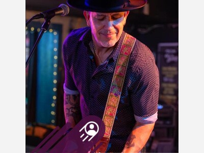 Doug Hart live at Whisperz Speakeasy