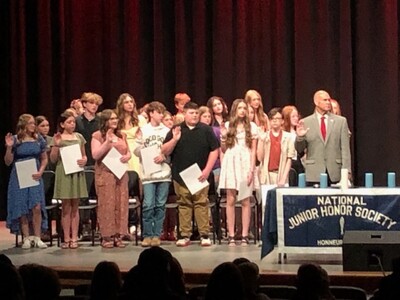 Carlisle Junior High Inducts 31 New Members In NJHS