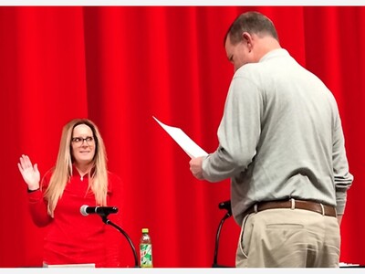 Amanda Morris Sworn In As Carlisle Local School District Board President