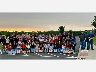 Carlisle Seniors Make Their Last Day At School Special