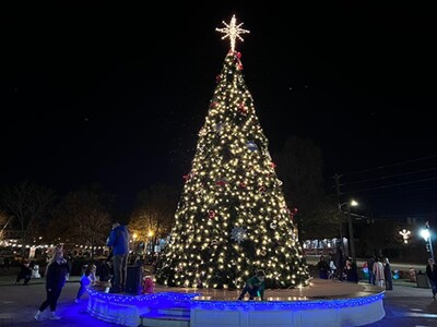 Holiday Tree Lighting Festivals in Warren County