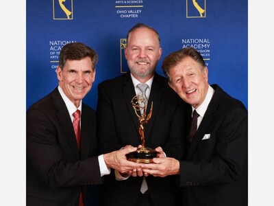 A Very Carillon Christmas, Starring WKRP in Cincinnati's Gary Sandy Airs Tonight on Channel 7