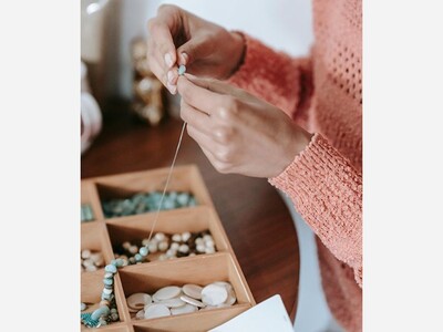 Do It Yourself Handmade Gifts That Look Expensive Without Breaking the Bank