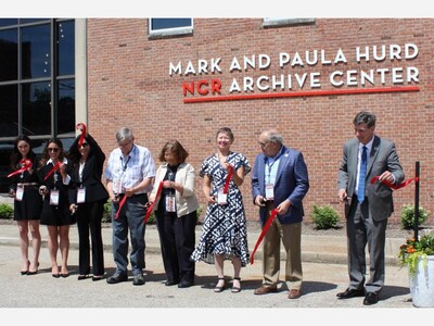 Mark and Paula Hurd NCR Archive Center Opens