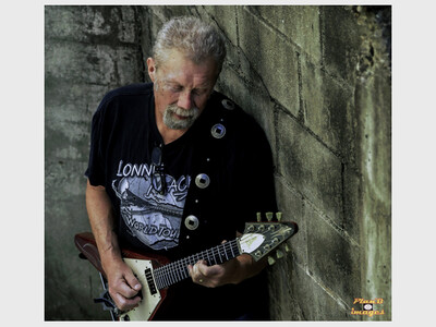 FREE Live Music from Sonny's Solo Blues