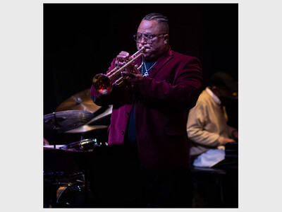 Live Music from Mike Wade & The Mighty Groovers